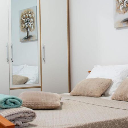 Apartman Karmen Apartamento Kaštela Exterior foto